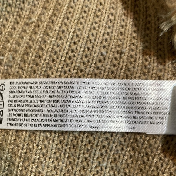 ARIAT SWEATER VEST FUR COLLAR - Picture 7 of 7